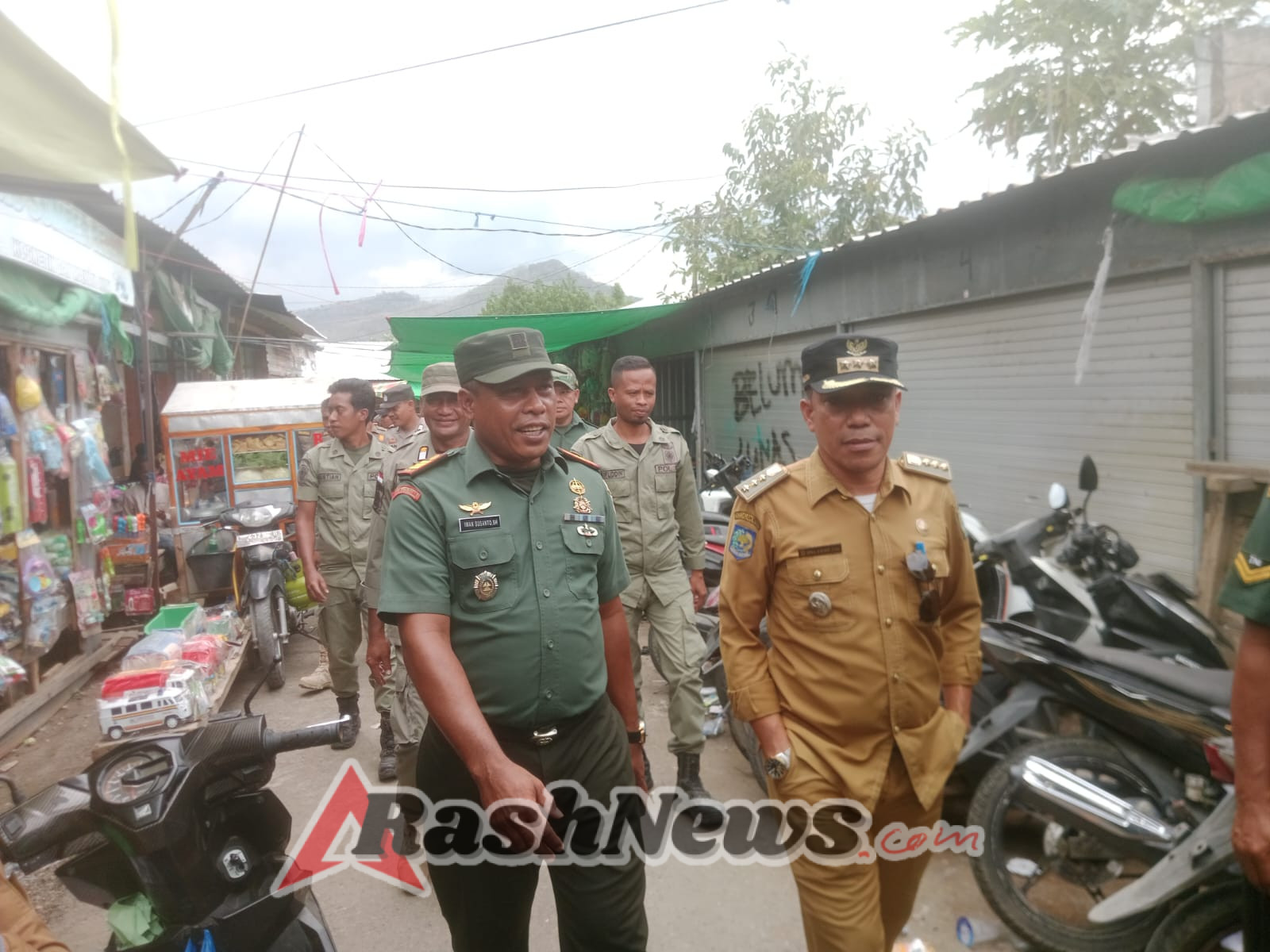 Razia Gabungan Rokok Ilegal di Pasar Tente Kecamatan Woha Berhasil, Tidak Menemukan Barang Ilegal