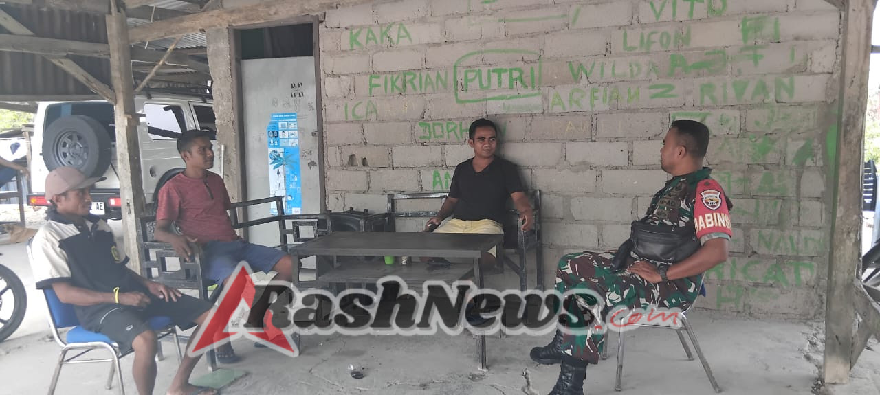 Babinsa Koramil 1627-03/Batutua Imbau Warga Jaga Kebersihan di Musim Hujan