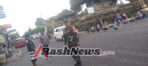 Babinsa Tampaksiring Tunjukkan Kepedulian terhadap Pelestarian Adat dan Budaya Bali