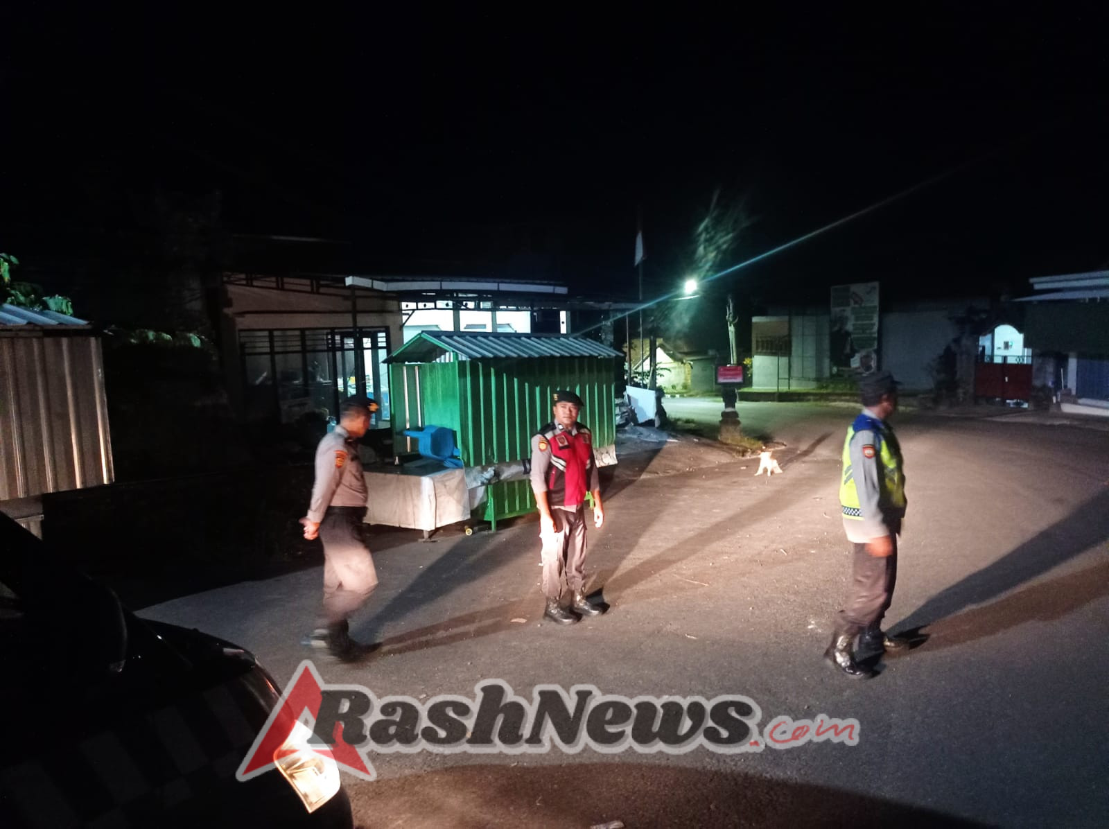 Antisipasi Kejahatan Dimalam Hari Personil Polsek Bebandem Melaksanakan Kegiatan Patroli Blue Light.