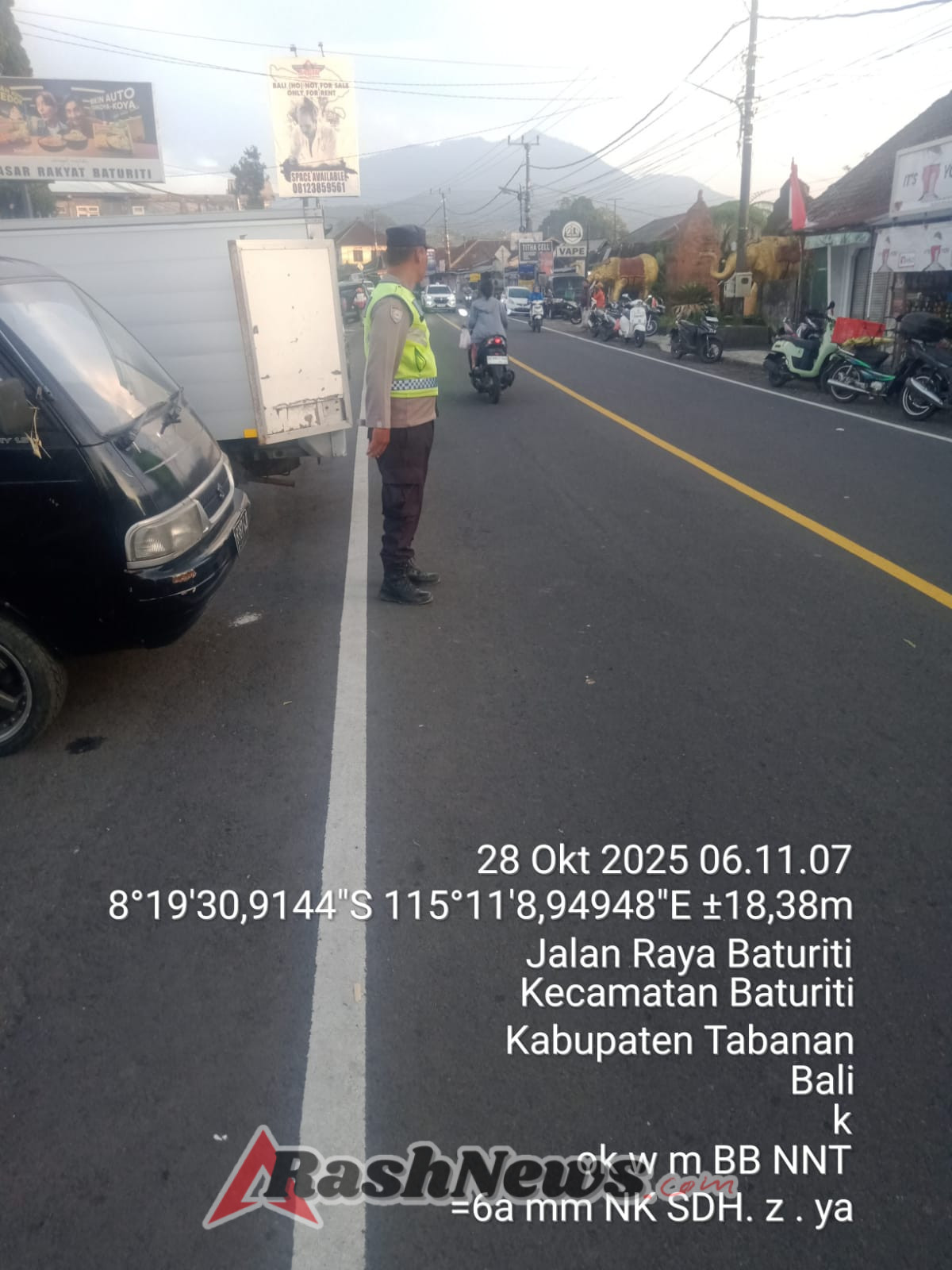 Atensi Kemacetan dan Laka, Polsek Baturiti Gelar Personil  Untuk Laksanakan Strong Point dan pengamanan jalur