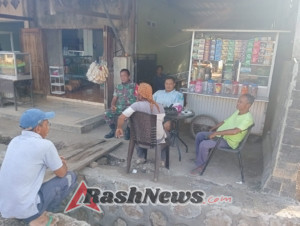 Babinsa Koramil 1628-04 Terus Pantau Kondisi Wilayah Melalui Komsos