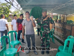 Kedekatan TNI dan Rakyat, Babinsa Tamekan Hadir dalam Suasana Duka Warga Binaan