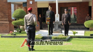 Upacara Bendera Peringatan Hari Sumpah Pemuda Ke-97 Tahun 2025 Di Polresta Denpasar