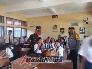 Polsek Blahbatuh Dukung Program Makan Bergizi Di Desa Keramas