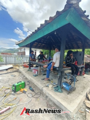 Tingkatkan Kemanunggalan TNI-Rakyat, Babinsa Seteluk Rea Aktif Lakukan Komsos dan Pemantauan Wilayah