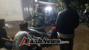 Peduli Keamanan Wilayah, Anggota Koramil Janapria Lakukan Patroli Keamanan Malam Hari