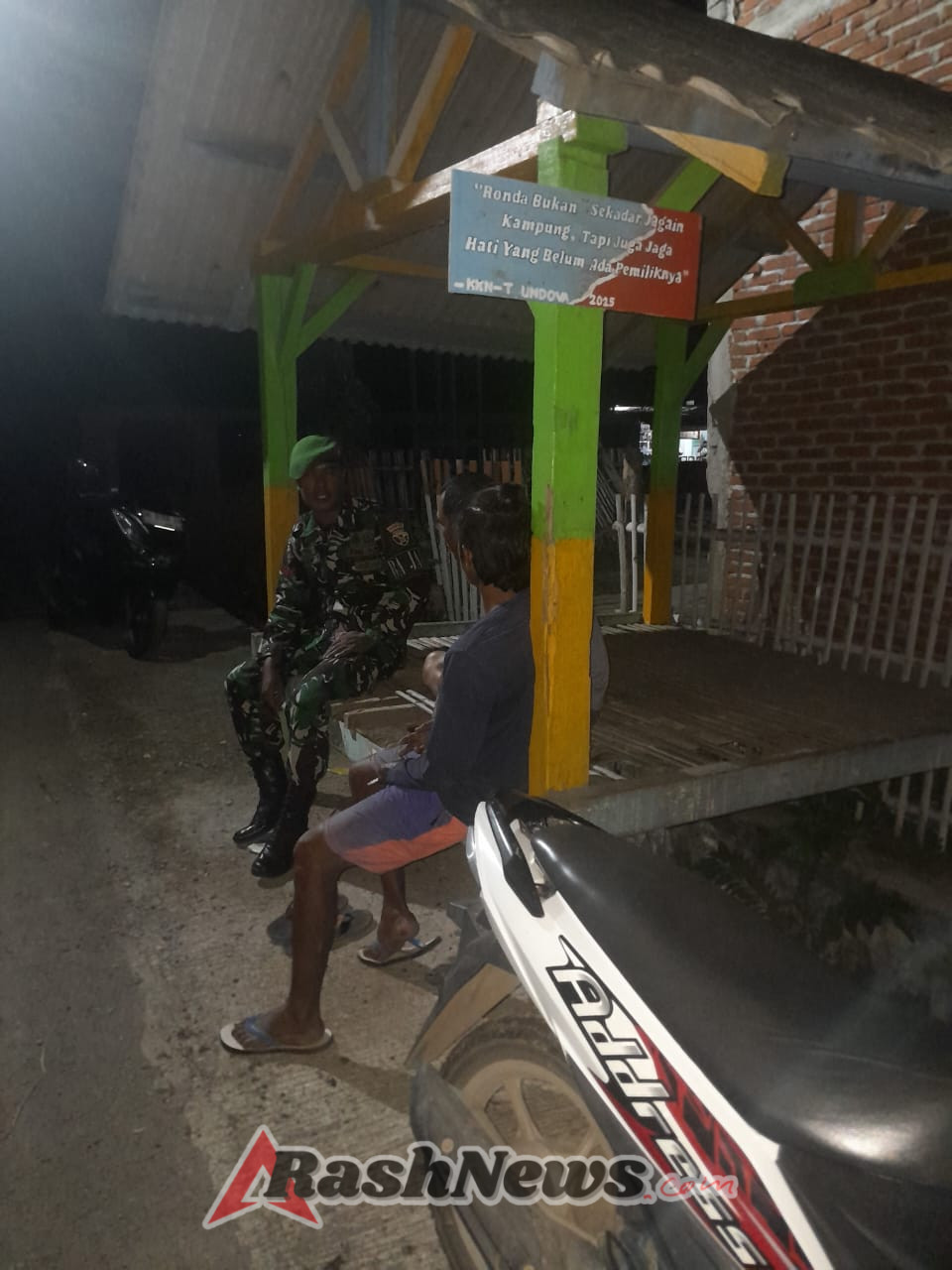 Patroli Malam Babinsa Koramil 1628-04/Poto Tano Berjalan Aman dan Lancar