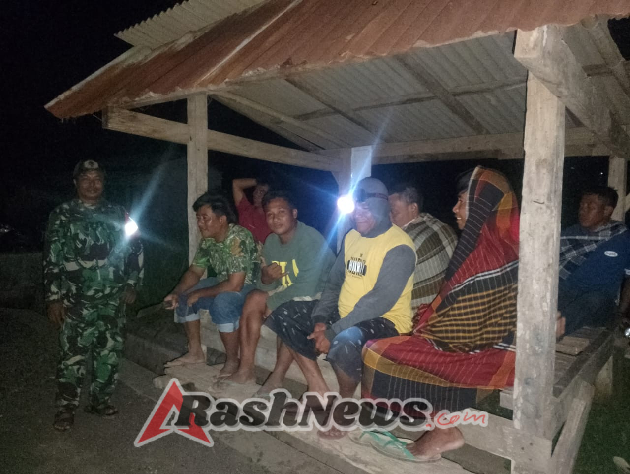 Kebersamaan Babinsa dan Warga Dusun Pusaka Wujudkan Desa Aman dan Kondusif