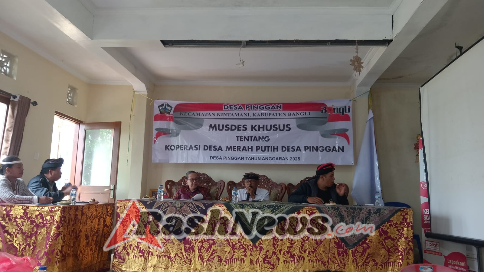 Babinsa Pingan Hadiri Musdes Khusus Dorong Kemandirian Ekonomi dan Kesehatan Masyarakat Desa