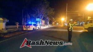 Demi Kelancaran Lalulintas, Unit Patroli Sat Lantas Melaksanakan Pengaturan di Malam Hari