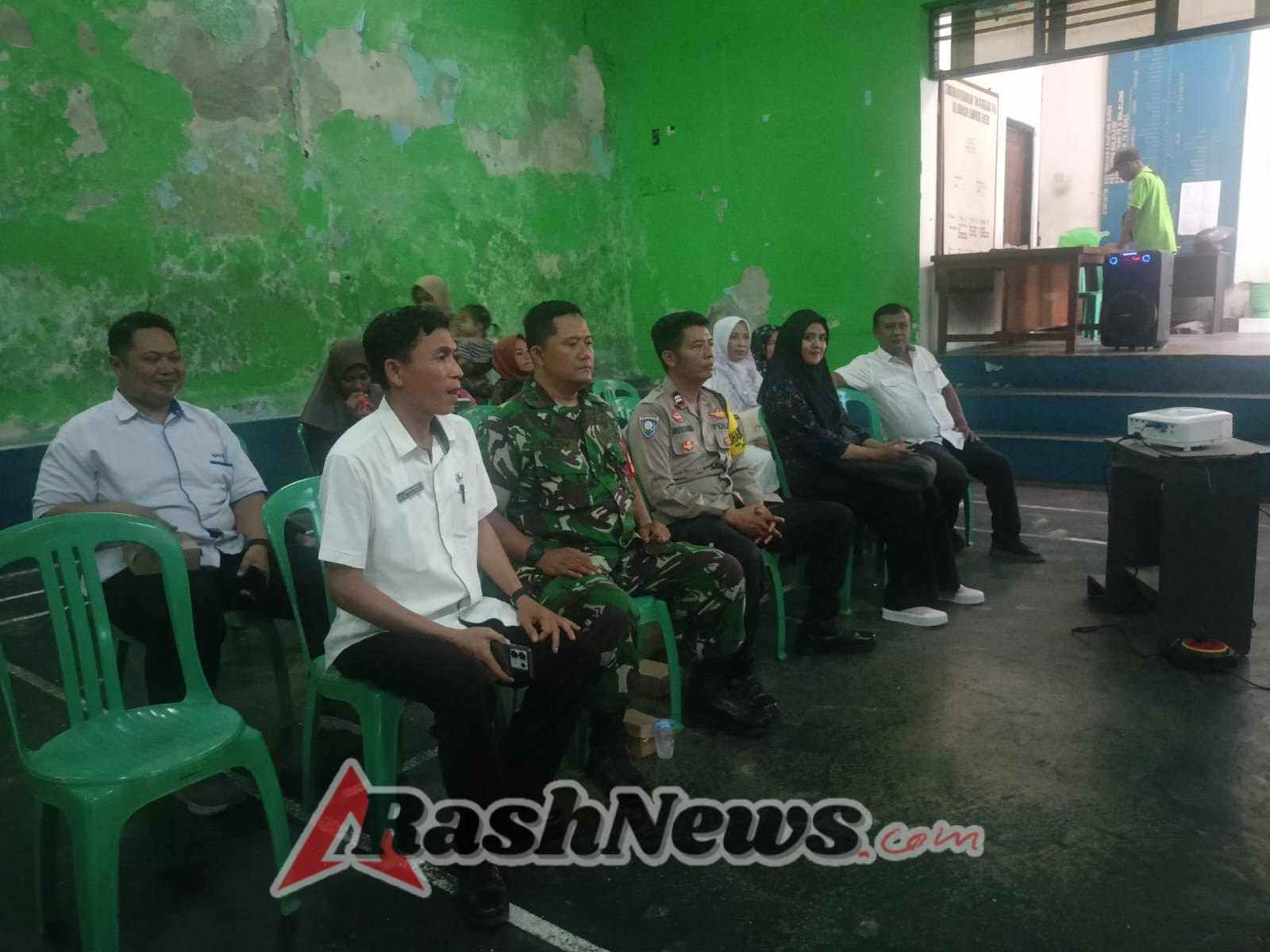 Semangat Kebersamaan di Rembug Stunting, Babinsa Kampung Bugis Teguhkan Komitmen Cegah Stunting