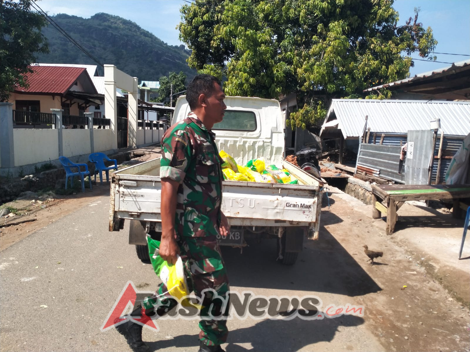 Dukung SPHP, Kodim 1628/Sumbawa Barat Laksanakan GPM Serentak di Wilayah Jereweh