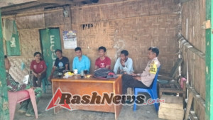 Wujudkan Desa Aman, Babinsa dan Bhabinkamtibmas Gelar Komsos di Harona Kalla