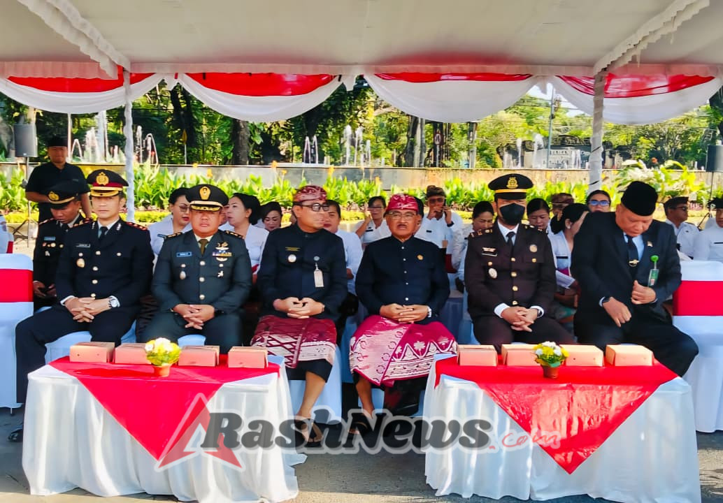 Ratusan Personel Gabungan TNI-Polri dan Masyarakat, Upacara Hari Kesaktian Pancasila di Lapangan Lumintang