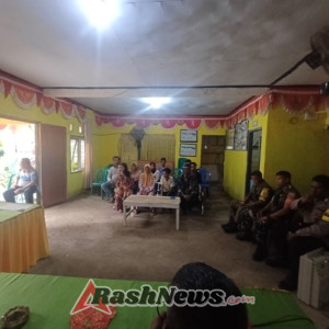 Kegiatan Penyaluran BLT di Aula Kantor Desa Runggu Diapresiasi Warga dan Aparat Setempat