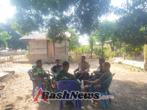 Dekat dengan Rakyat, Babinsa Ende Rutin Sambangi Wilayah Binaan untuk Ciptakan Situasi Aman