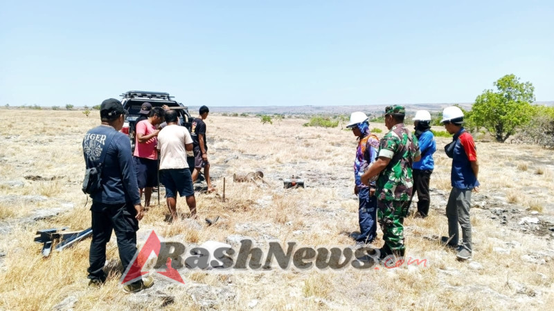 Kodim 1601/Sumba Timur Laksanakan Pembersihan Lahan Pembangunan YON TP 876 di Desa Kadumbul