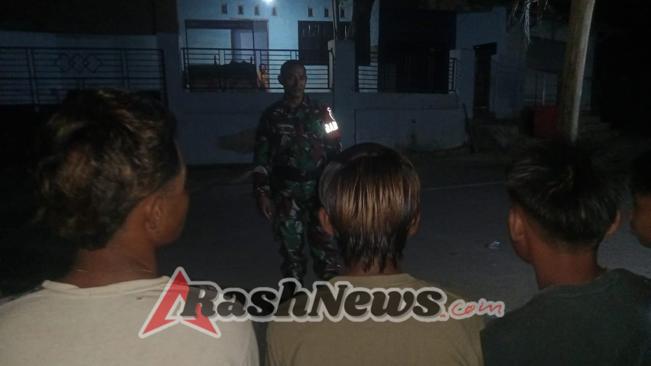 Babinsa Kandai Satu Gelar Patroli Ronda Malam, Ajak Pemuda Jauhi Miras dan Narkoba