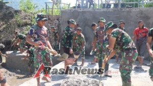 Dandim 1625/Ngada Letkol Inf. Imam Subekti Dampingi Kunjungan Kerja Pati Staf Khusus Kasad di TMMD ke-126 Riung Barat