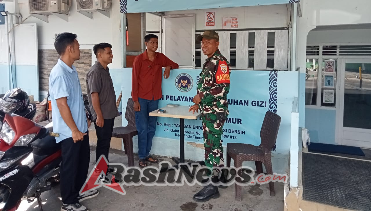 Babinsa Ende Wujudkan Kemanunggalan TNI-Rakyat melalui Kegiatan Pamwil di Kelurahan Mautapaga