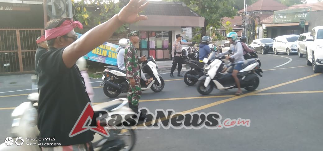 Pengamanan Terpadu Babinsa, Bhabinkamtibmas dan Pecalang Wujudkan Kondusifitas Wilayah