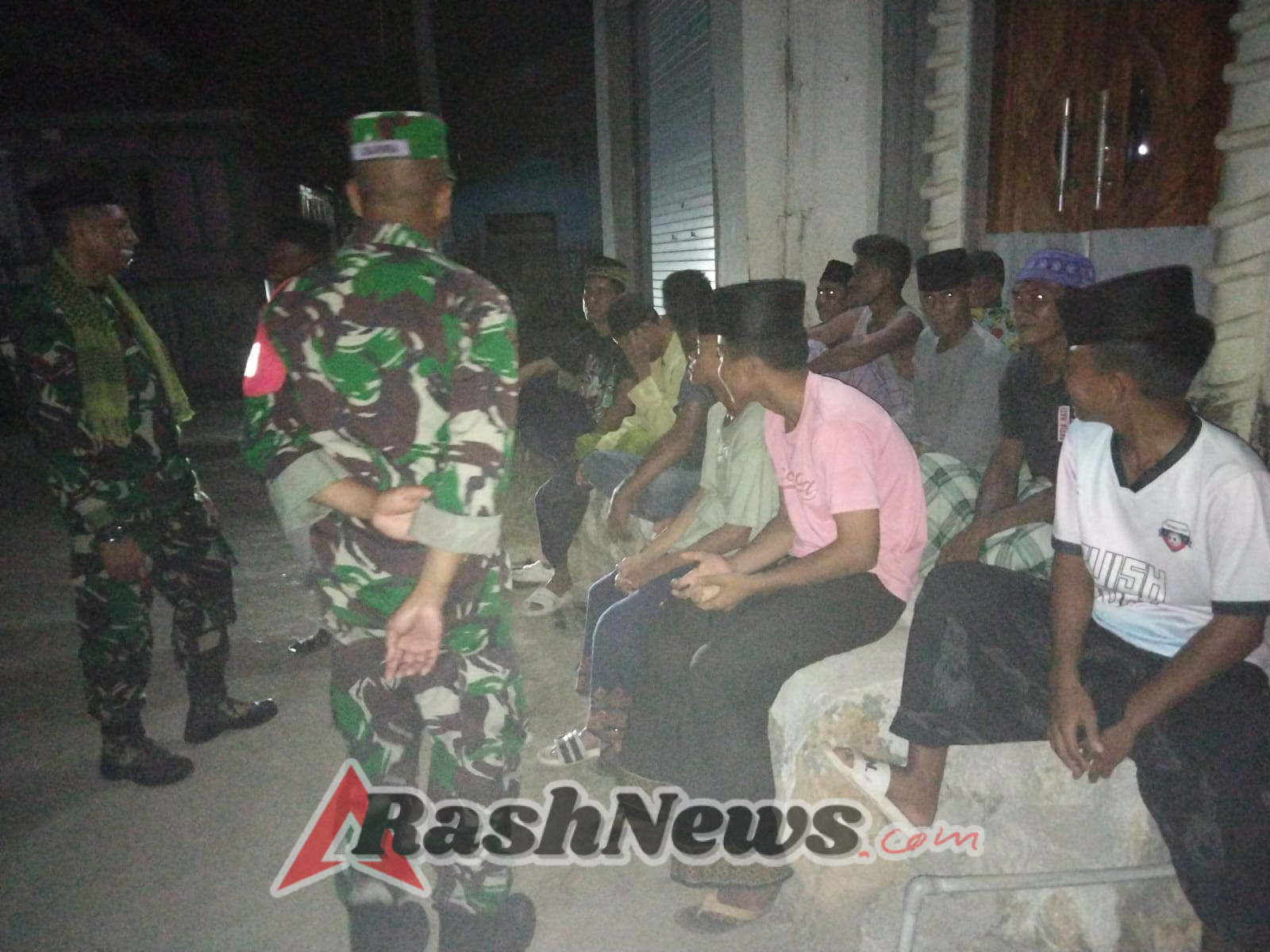 Sinergi TNI dan Masyarakat Kuatkan Pengamanan Lingkungan di Desa Buncu