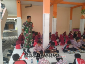 Koramil 1628-05/Jereweh Aktif Kawal Program Pemerintah Tingkatkan Gizi Anak Sekolah