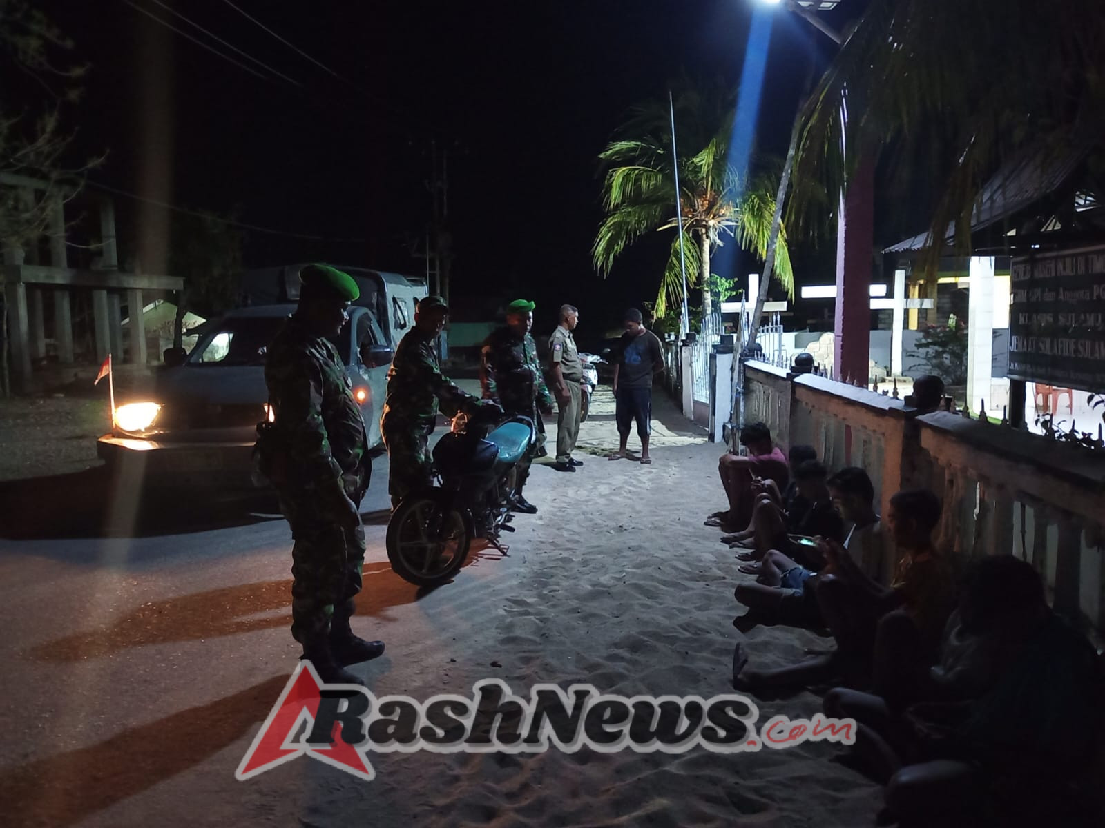 Kolaborasi Koramil Sulamu dan Warga Jaga Ketertiban Lingkungan