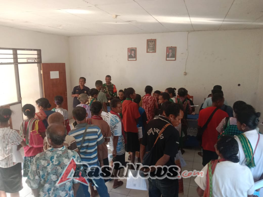 Babinsa dan Aparat Desa Wujudkan Transparansi Penyaluran Bantuan