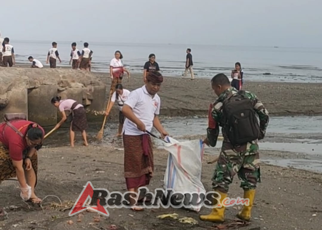 Serka Sukarjo Gerakkan Siswa dan Warga Temukus Bersihkan Tukad Bengkala