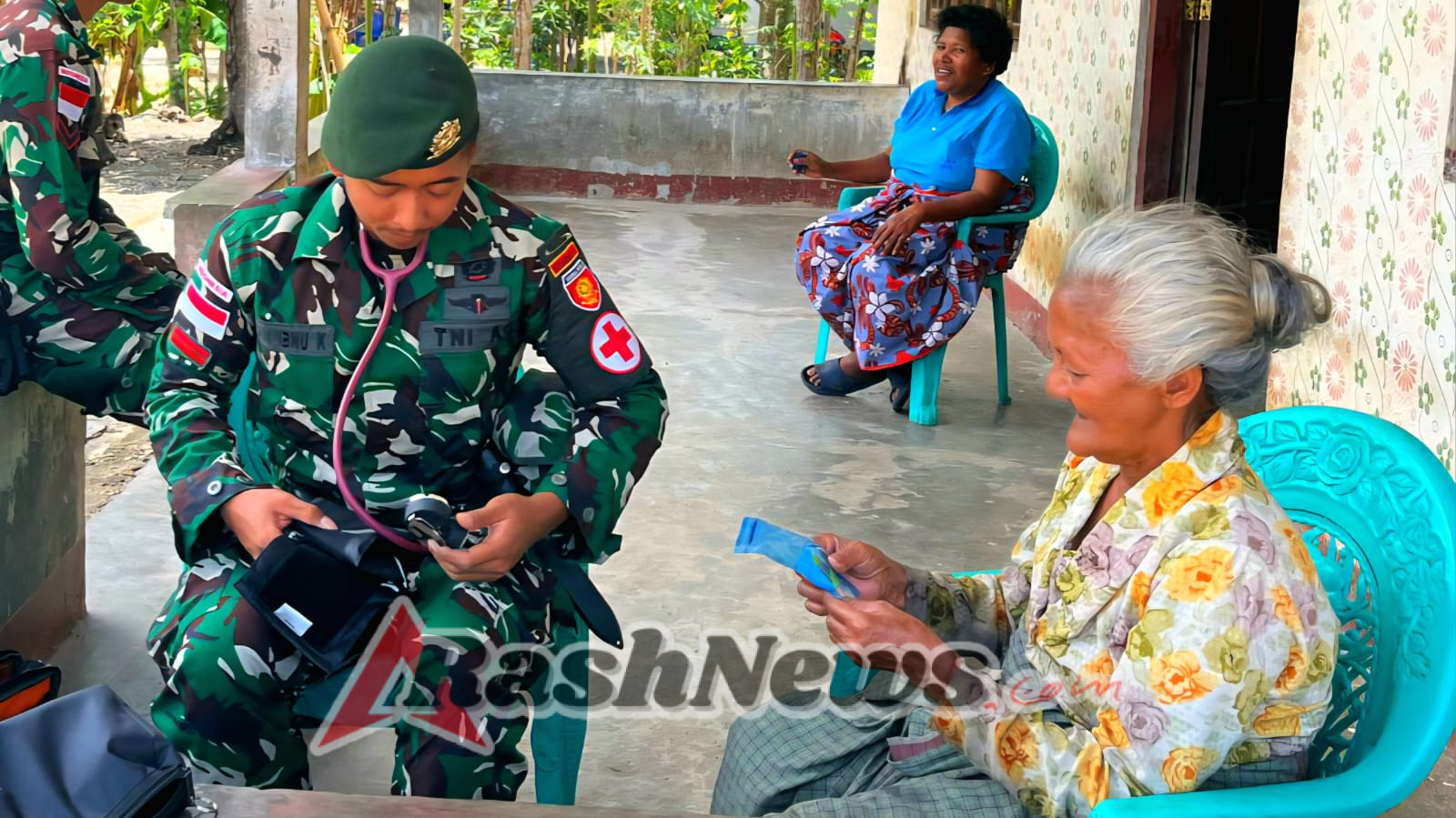 TNI dan Rakyat Kian Akrab, Pos Mahen Gelar Silaturahmi dan Layanan Kesehatan Gratis