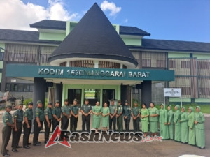 Haru dan Khidmat: Kenang Dedikasi Serma Paulus Sukardi dalam Upacara Purna Tugas