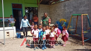 Babinsa Silawan Serma Duarte Dos Santos Melaksanakan KBM Bagi Anak-Anak Paud