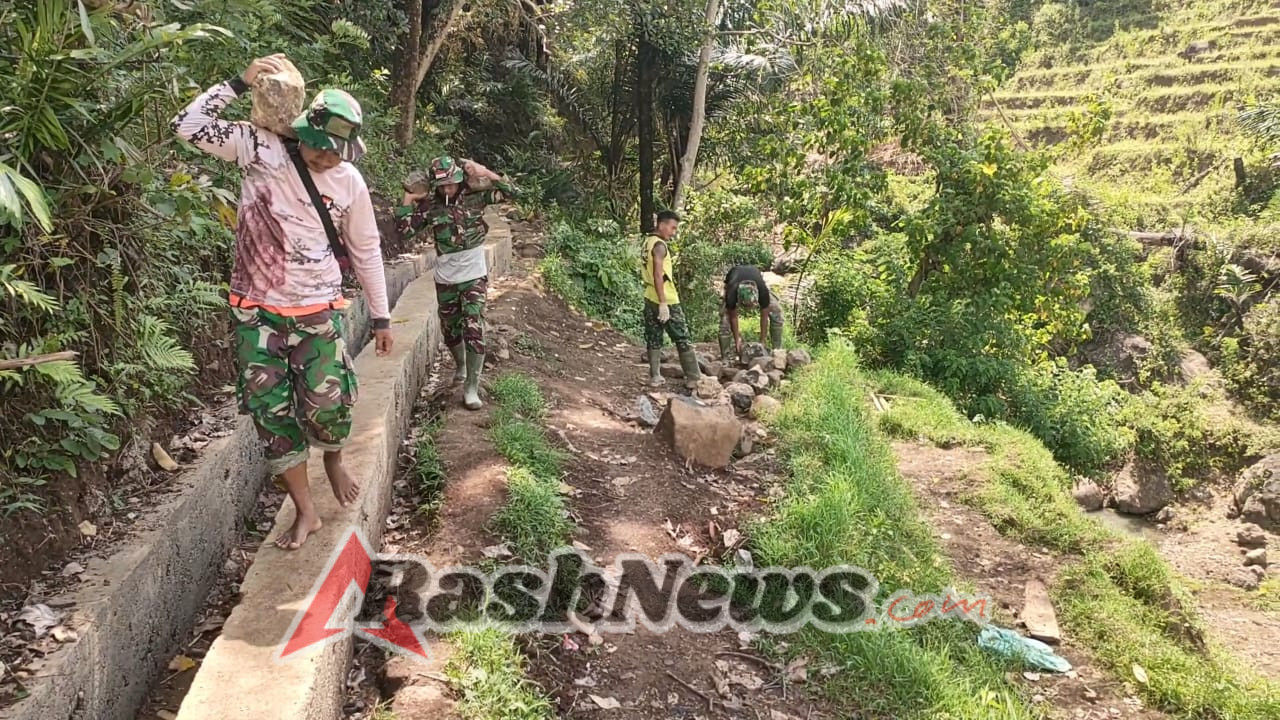 Akselerasi Ketahanan Pangan: Kodim Manggarai Bangun Irigasi Kunci di Cibal Melalui TMMD