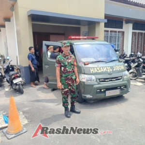 Sebagai Bentuk Penghormatan, Babinsa Tegal Tugu Kawal Proses Penitipan Jenazah Prajurit TNI Asal Gianyar