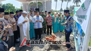 ‎Danramil Aikmel Hadiri Peletakan Batu Pertama Pembangunan Klinik Hamzar di Mamben Daya