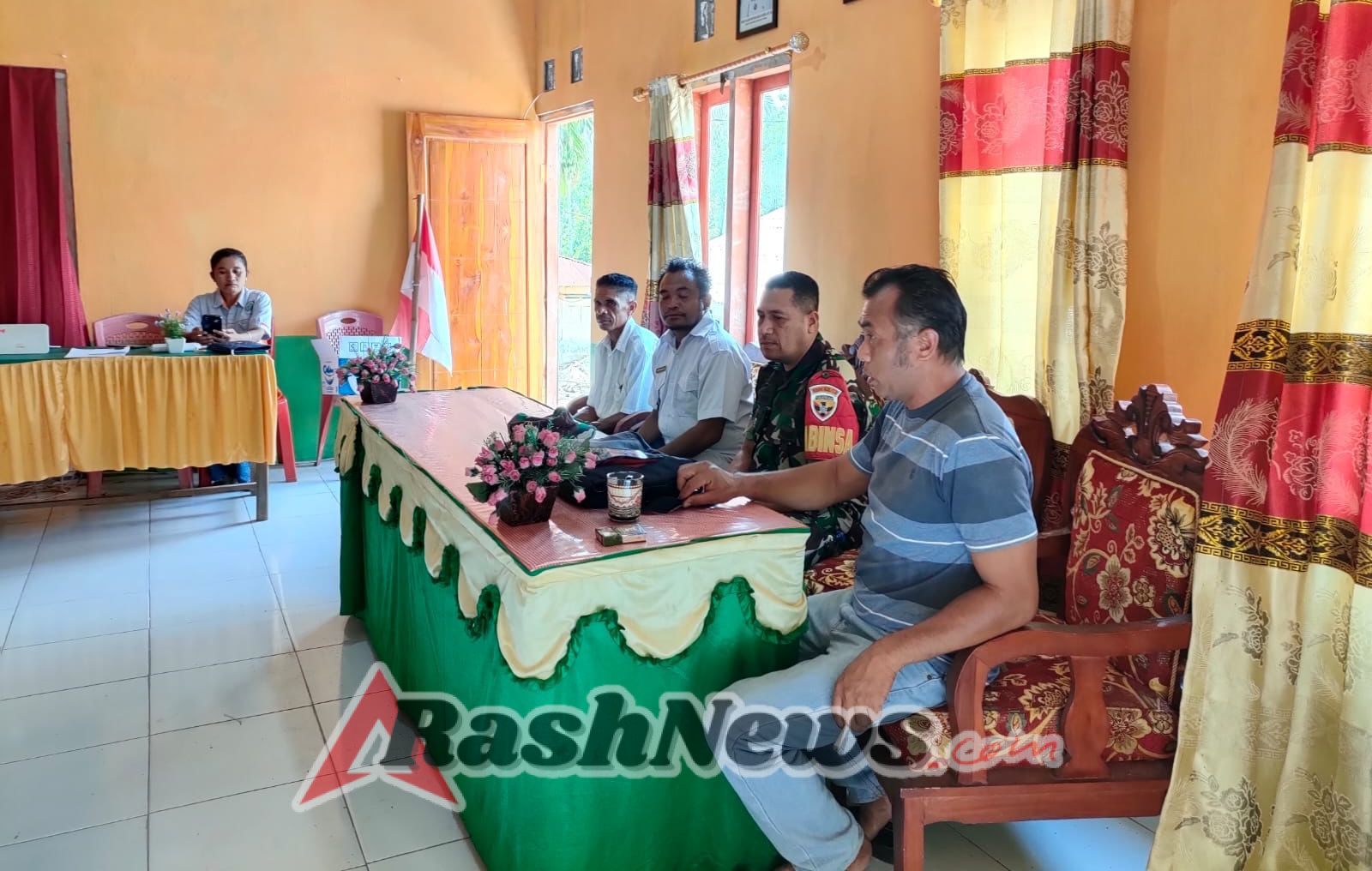 Sinergi Babinsa dan Pemerintah Desa, Pastikan Penyaluran BLT Tepat Sasaran