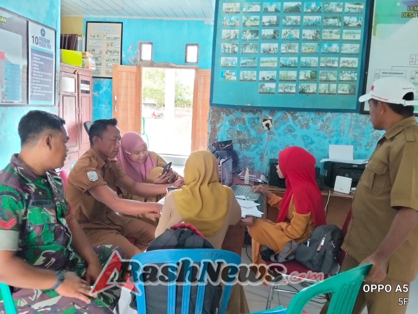 Dukung Program KSB Maju Sosial, Babinsa Turun Langsung Bantu Pendataan Lansia