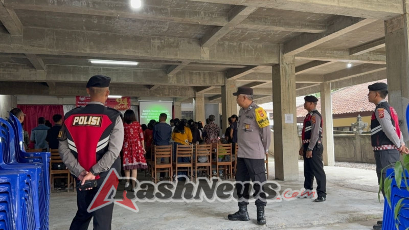 Satuan Samapta Polres Bangli Pastikan Kenyamanan Peribadatan Umat Kristiani di Gereja Marga Rahayu
