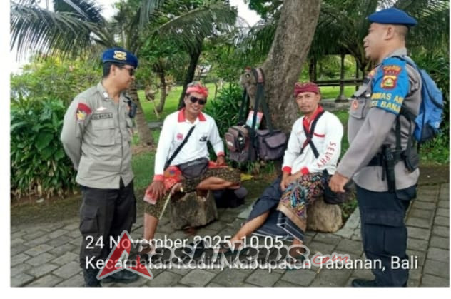 Polairud Polres Tabanan Tingkatkan Patroli Pesisir Tanah Lot untuk Pastikan Keamanan Wisatawan