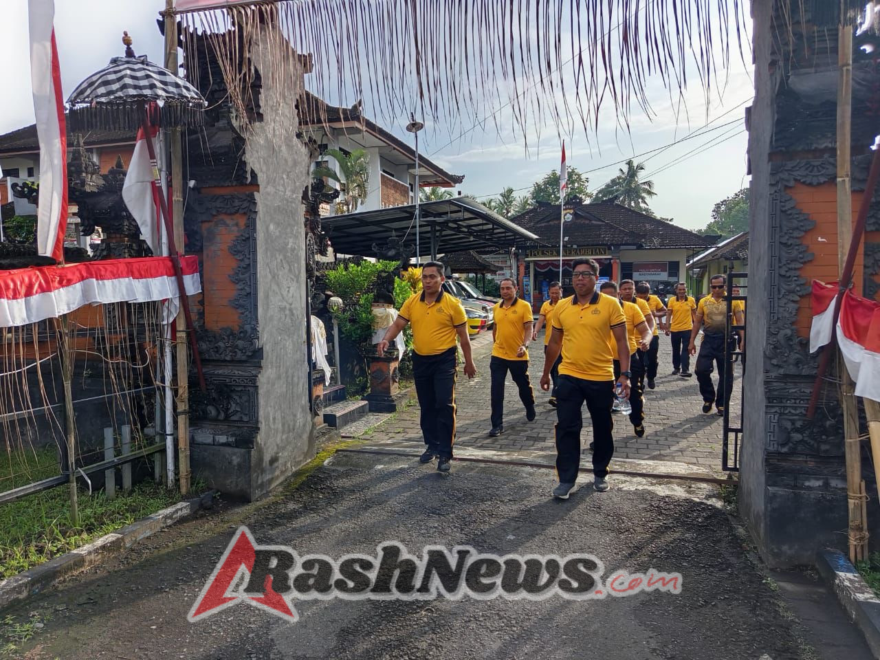 Menjaga kesehatan Polsek Kerambitan melaksanakan Olahraga Pagi bersama
