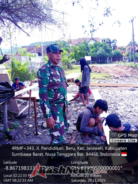 TNI Hadir di Tengah Masyarakat, Babinsa Desa Belo Pantau Pembangunan Koperasi