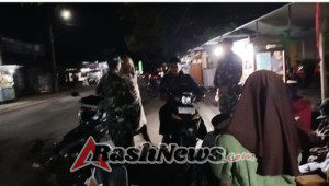 ‎Patroli Malam Babinsa Sikur Tekankan Pentingnya Kerukunan Antarwarga