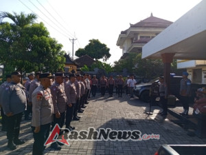 Pertegas Disiplin dan Responsif Tugas, Kapolsek Dentim Berikan Arahan dalam Apel Jam Pimpinan