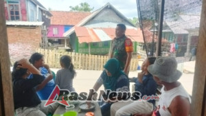 Tingkatkan Keamanan Desa, Babinsa Mantar Lakukan Monitoring dan Imbau Warga Jaga Kamtibmas
