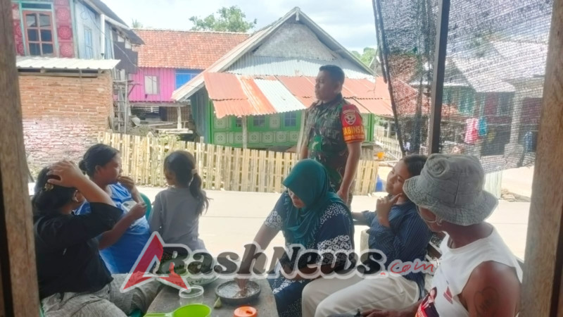 Tingkatkan Keamanan Desa, Babinsa Mantar Lakukan Monitoring dan Imbau Warga Jaga Kamtibmas