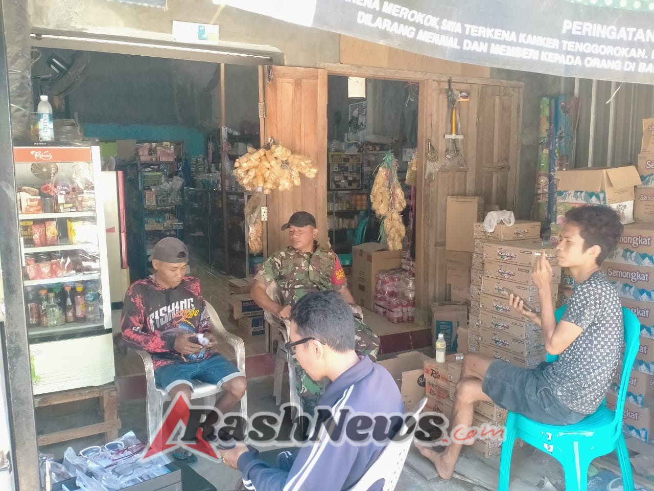 Komsos Babinsa Desa Rempe Atas Ciptakan Suasana Kekeluargaan di Wilayah Binaan