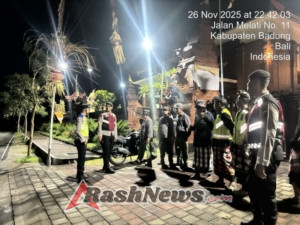 Cegah Pencurian Pratima Polsek Mengwi Bersinergi Dengan Linmas, Pecalang dan Bakamda Lakukan Patroli Atensi Kawasan Pura