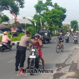 Personel Satgas Ops Zebra Agung 2025 Lakukan Teguran Simpatik di Jalan Astina Selatan Gianyar